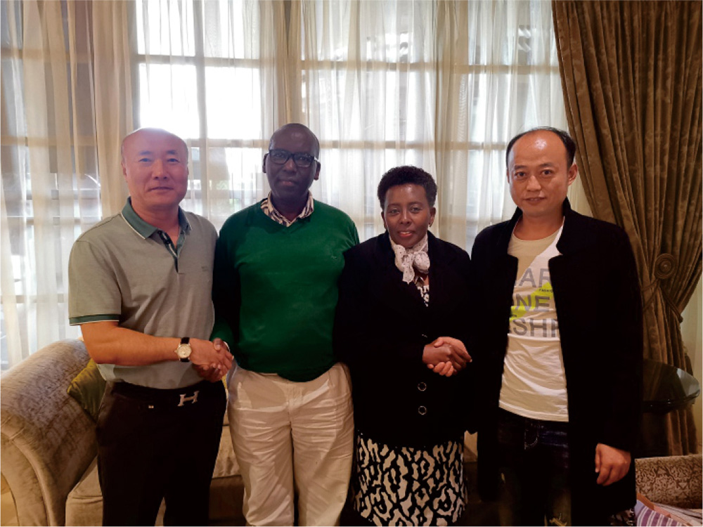 商贸洽谈-他们都选择了保利